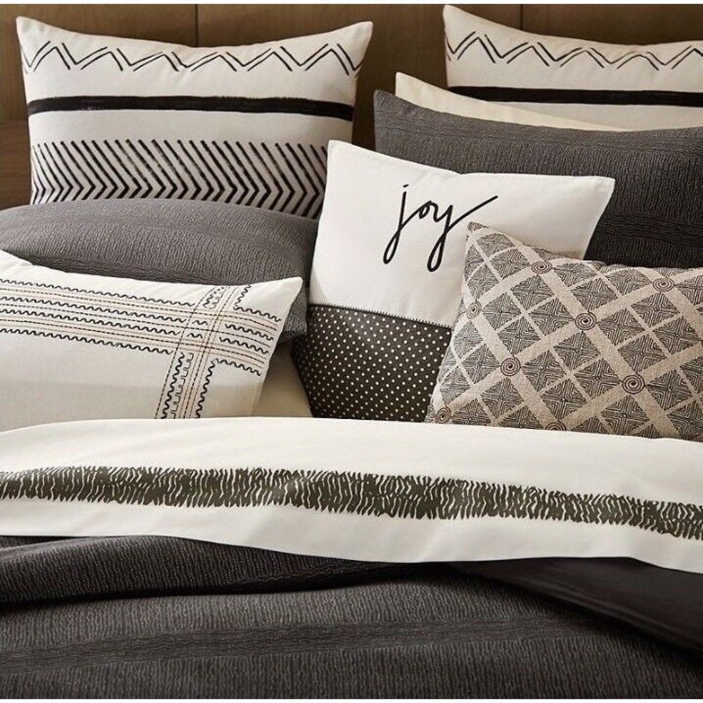 New Ellen ED Degeneres Euro Pillow Shams Set Of 2 Mombasa Collection Linen Ivory